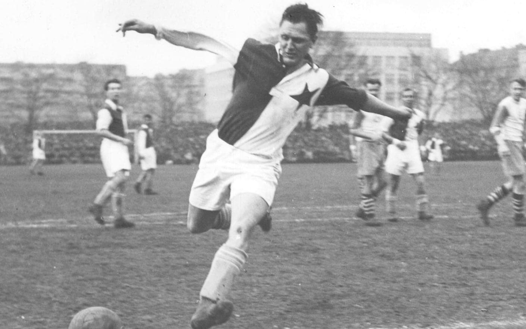Huyền thoại Josef Bican xếp thứ 2 trong top cầu thủ ghi bàn nhiều nhất mọi thời đại
